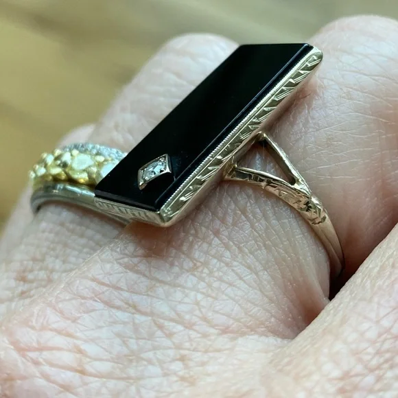 Art Deco Onyx and Diamond Ring - Picture 1 of 7